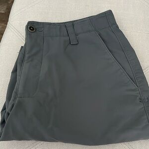 Under Armour Heatgear loose fit shorts.